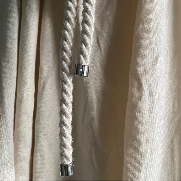 Burberry London Silk Cashmere Knit Rope Cord Detail Sleeveless Tank - Picture 5 of 9